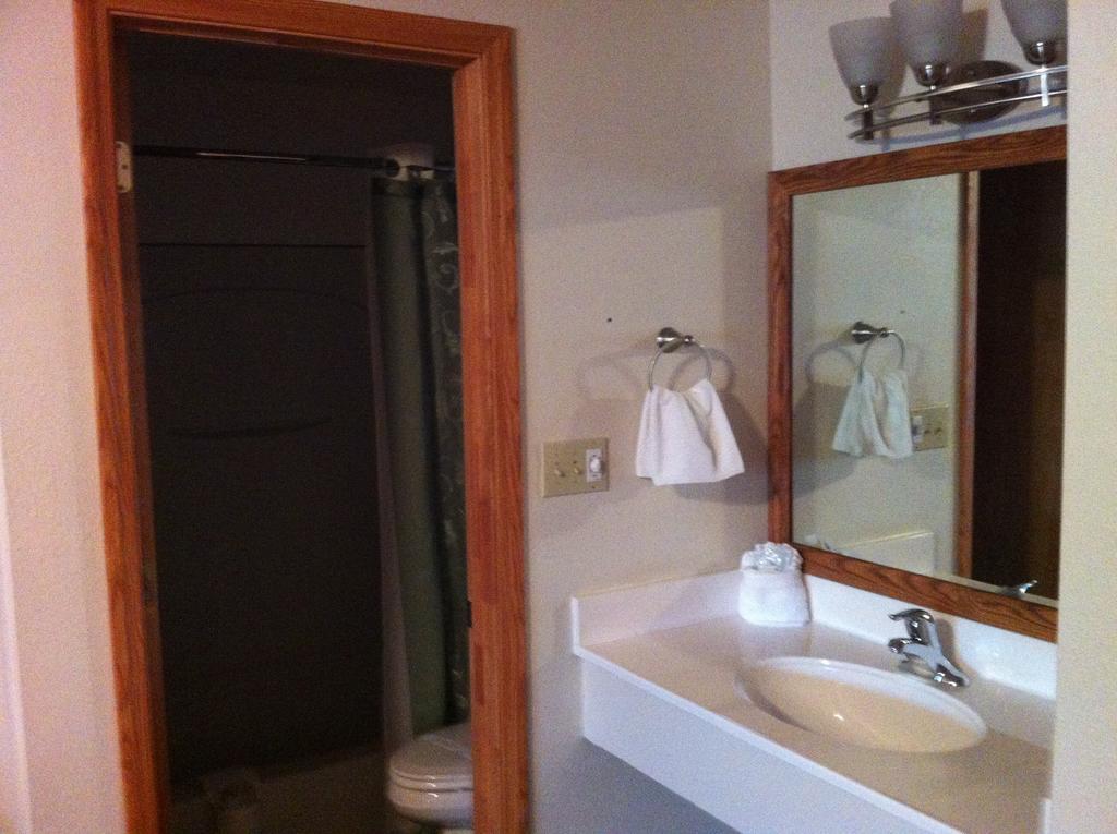 Legacy Inn Price Bilik gambar